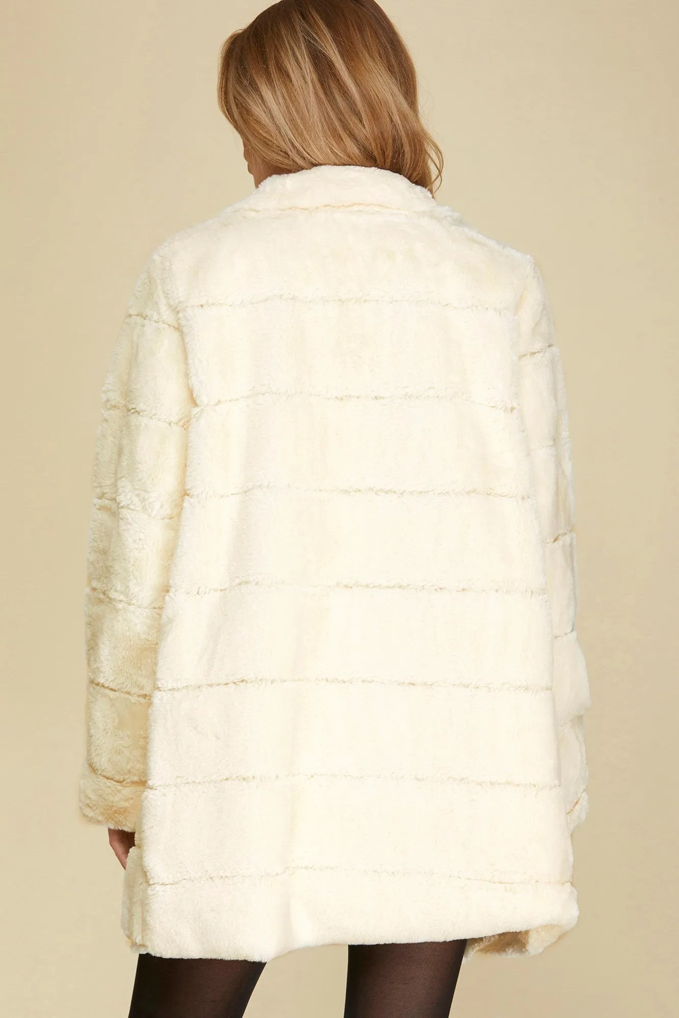 Long Sleeve Faux Fur Jacket With Side Pockets